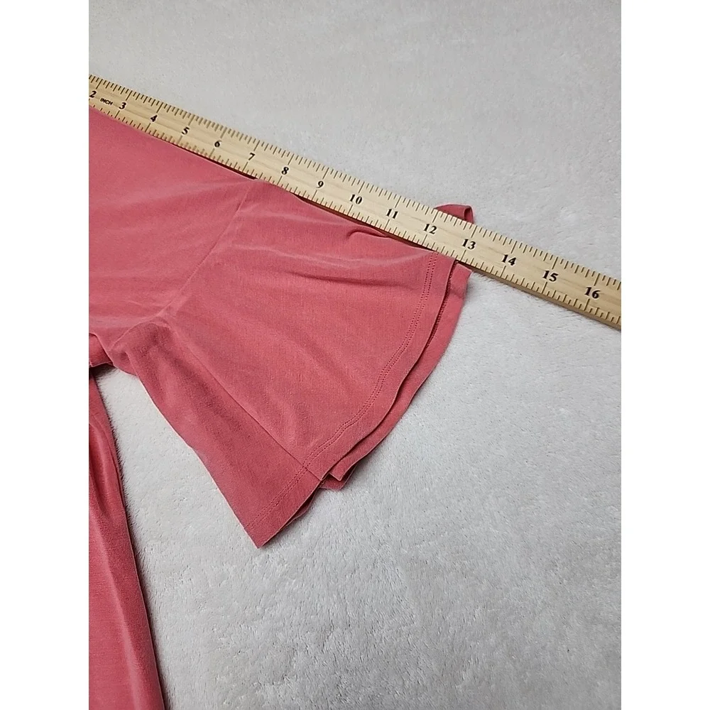 Anthropology  Short Sleeve Ruffled Sleeve Coral Colored Size‎ Large